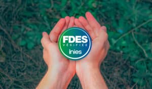 logo INIES dans les mains d'une personne