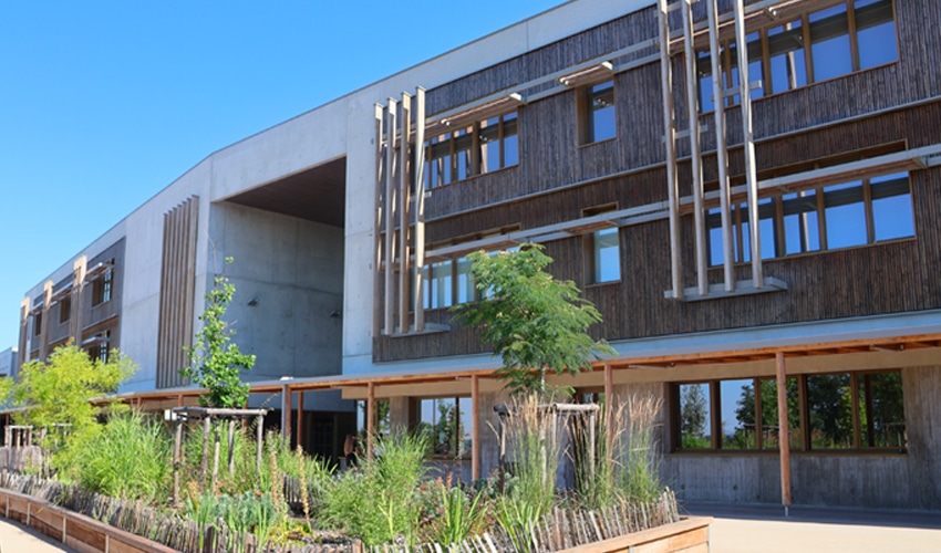 photo du collège à Castelnau-d’Estrétefonds